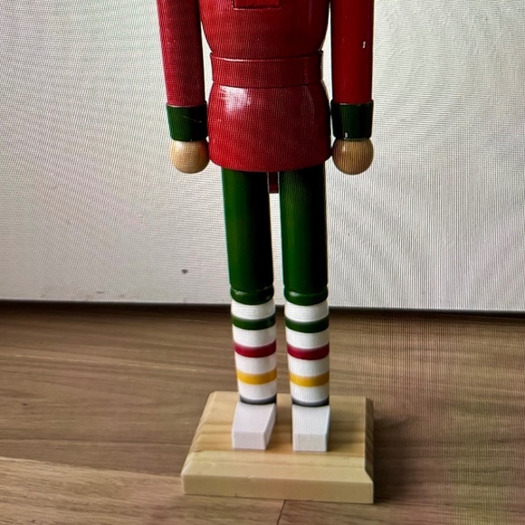 Rare HBC Stripes 18-Inch Bear Nutcracker – wooden, hand-painted. See pics. - Picture 2 of 7